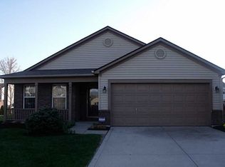 954 Needle Ridge Ln, Brownsburg, IN 46112