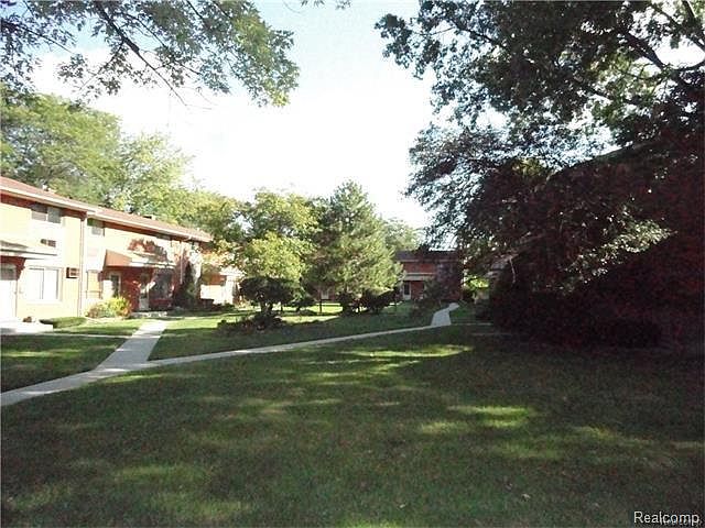 2nd image of 29108 Tessmer Ct #1