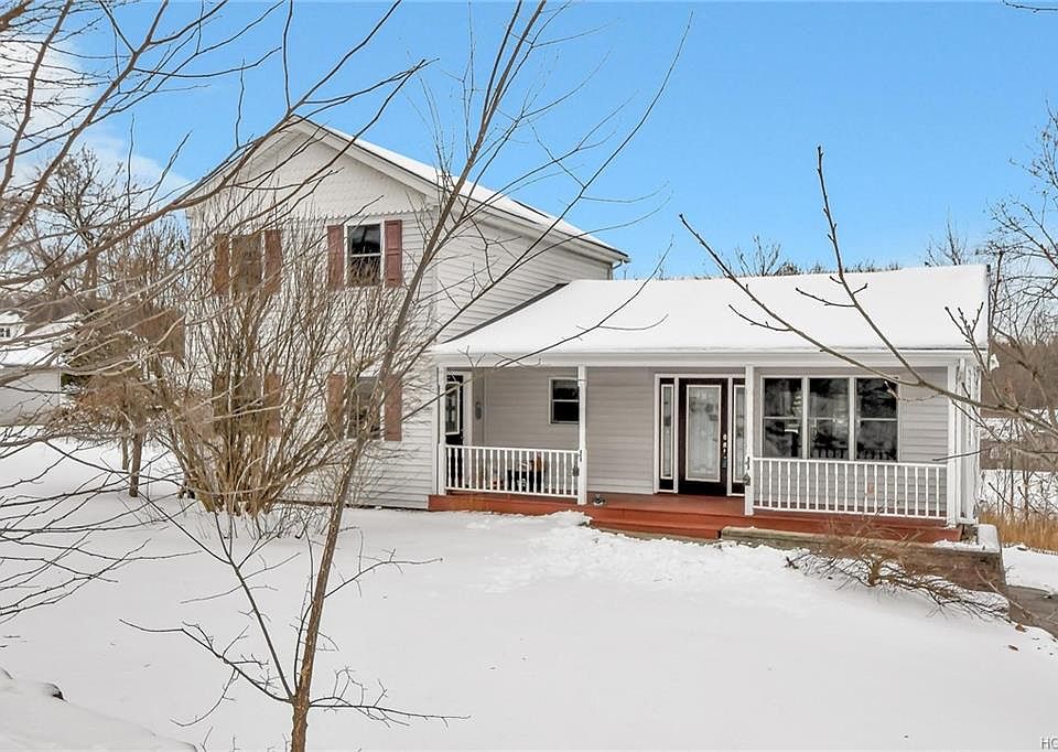 1st image of 29 Orchard Lake Dr