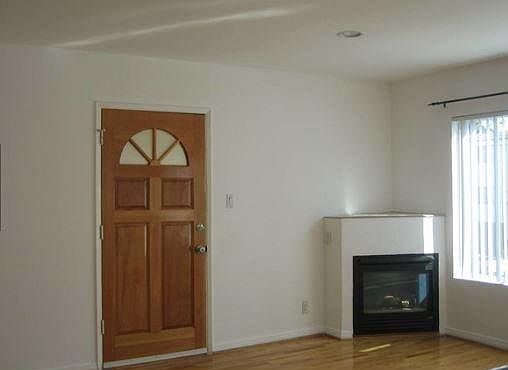 2nd image of 1025 Idaho Ave #12