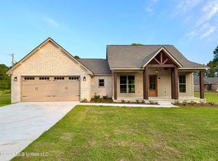 2070 Old Richton Rd, Petal, MS 39465