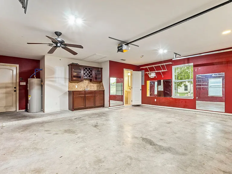 610 Violet Ln — Photo 19