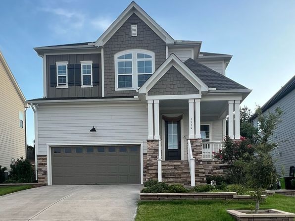 1512 Ferntree Ct
