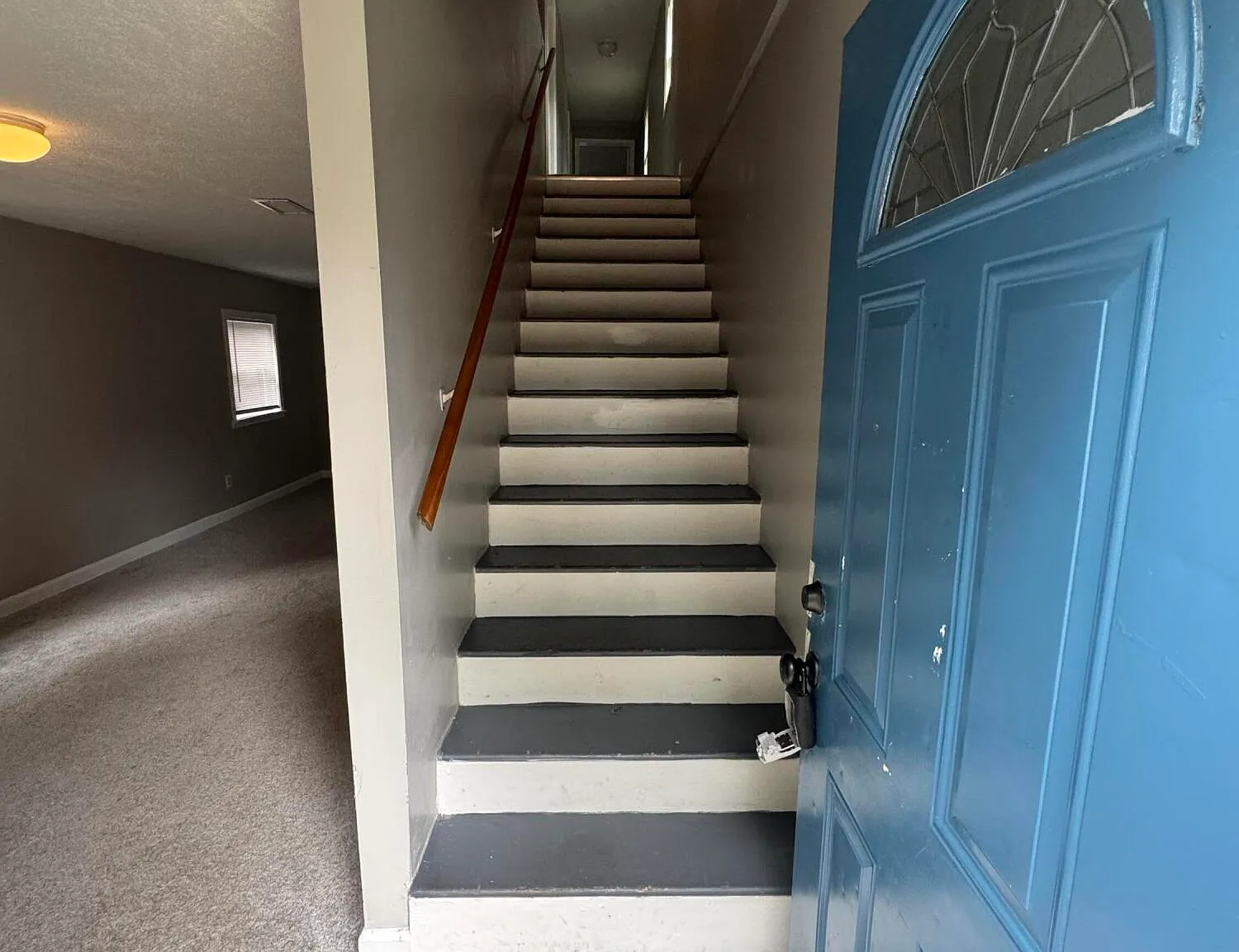 3 bed, 2.0 bath, 1344 sqft, $1,700 — Photo 2