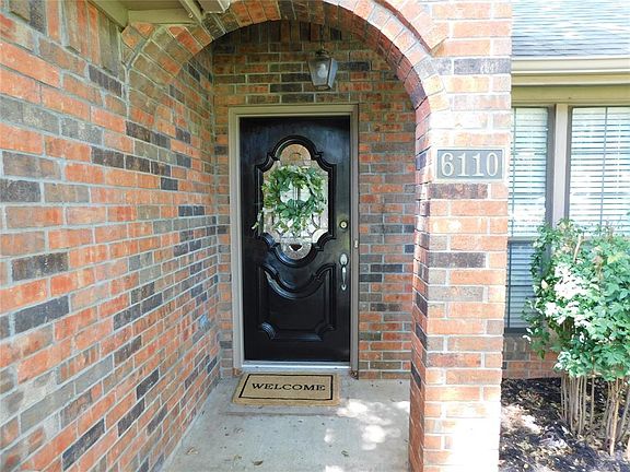 3rd image of 6110 Kingswood Dr