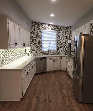5th image of 1010 Glenhaven Ct