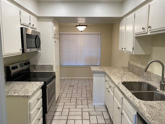 4th image of 9815 Verde Mar Dr