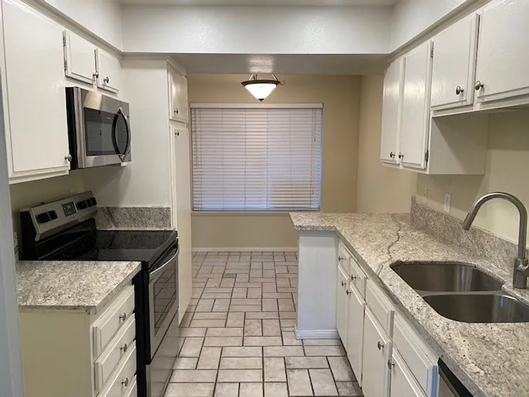 9815 Verde Mar Dr — Photo 4
