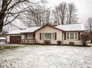 302 Lunn Blvd, Farrell, PA 16121