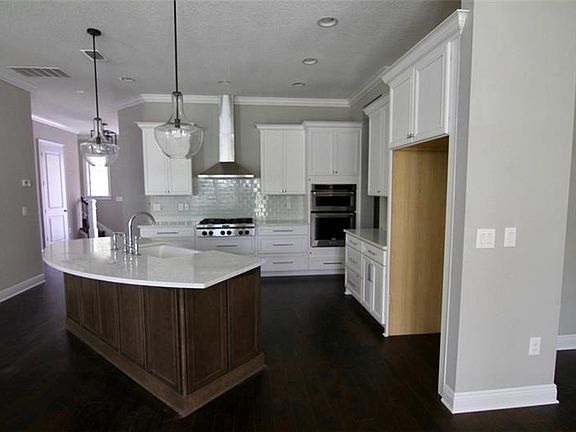 2nd image of 4005 W Waterman Ave