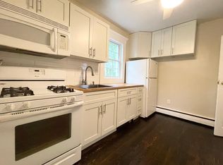 147 Carley Ave #1B, Huntington, NY 11743