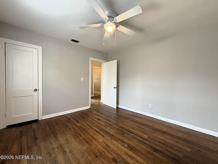 843 Mackinaw St — Photo 15