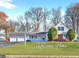 248 Club House Dr, Willingboro, NJ 08046