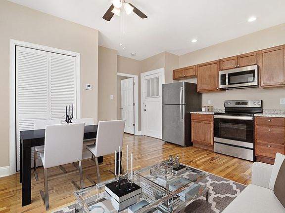 3rd image of 4963 Magnolia Ave APT 2E