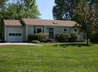 142 Harriman Hill Rd, Raymond, NH 03077