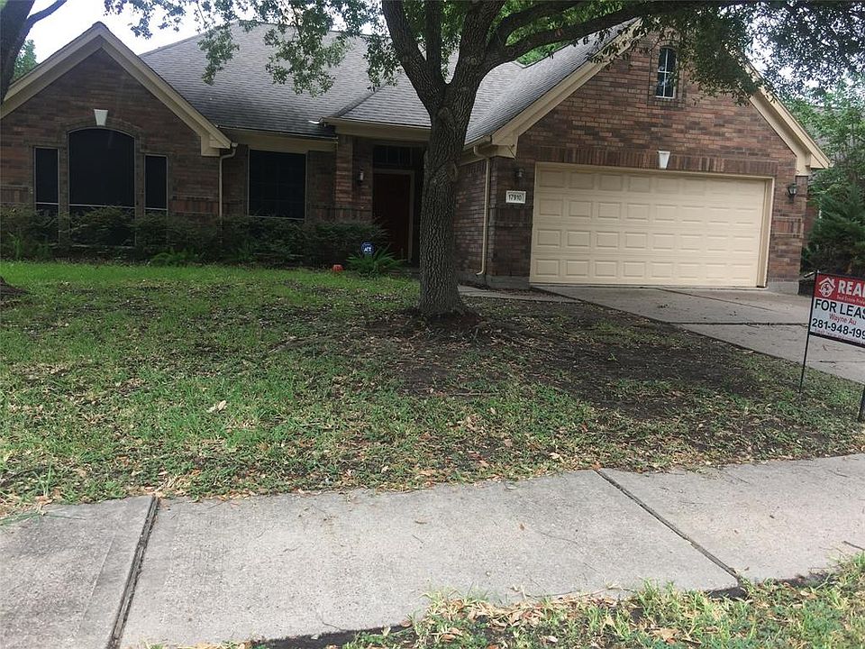 1st image of 17910 Scenic Oaks Dr