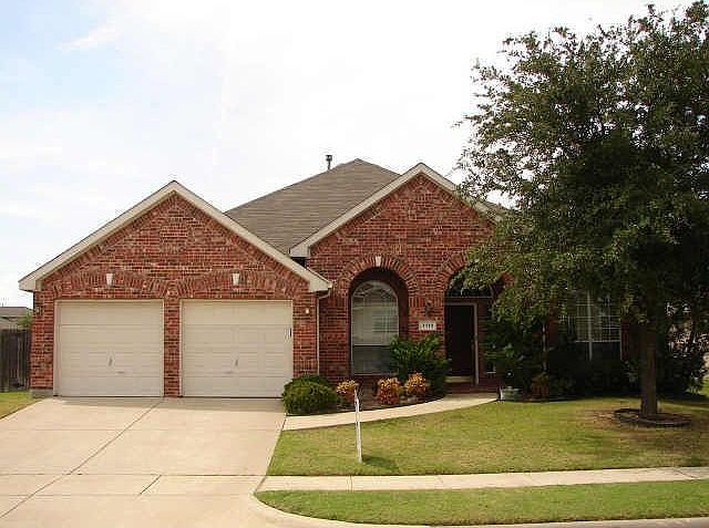 1st image of 7119 Country Club Dr