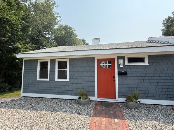 6 Village View Rd