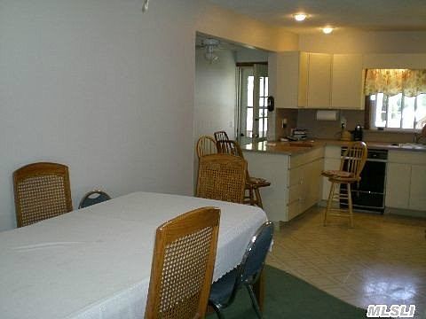 4th image of 145 Linton Ave