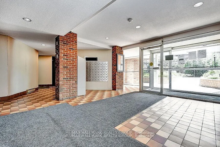 2 bed, $2,050 — Photo 3