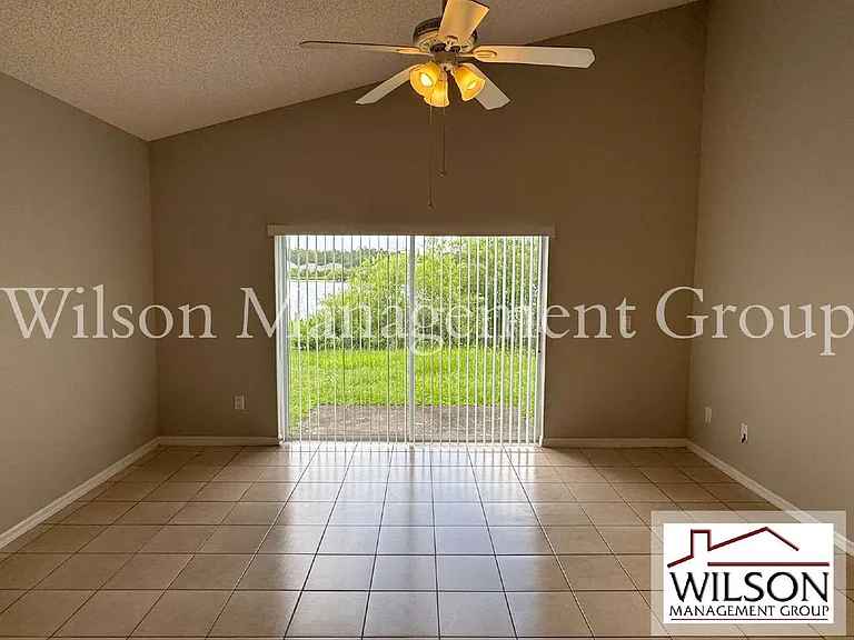 4944 Waterside Pointe Cir — Photo 7