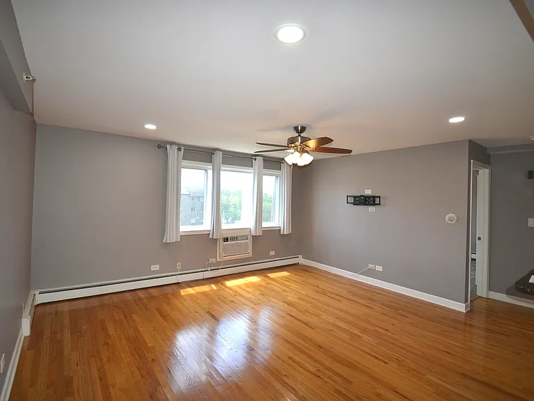 7100 Laverne Ln #9 — Photo 8