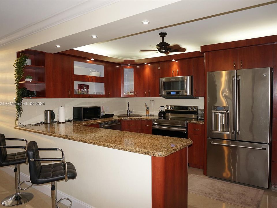 1st image of 2750 NE 183rd St APT 2303