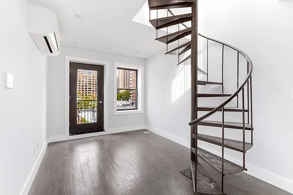 Rented by Compass | media 9