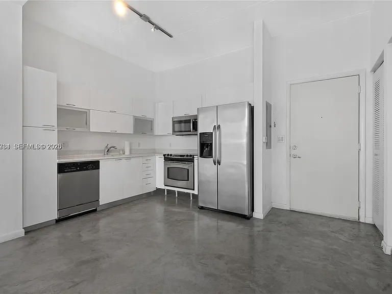 234 NE 3rd St #2109 — Photo 11