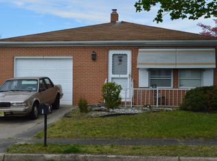 1 Mirador Ct, Toms River, NJ 08757
