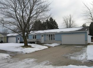 2837 43rd St, Two Rivers, WI 54241