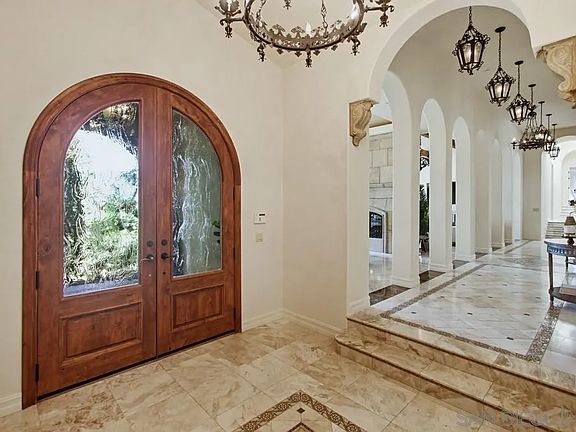 2nd image of 11558 Creek Rd