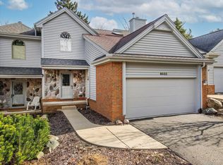 6522 Scenic Pines Ct, Clarkston, MI 48346