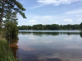 326 Commonwealth Dr, Ninety Six, SC 29666