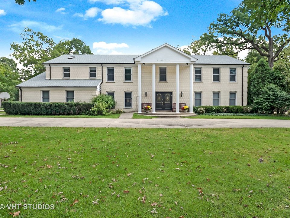 1st image of 2020 Burr Oak Ln