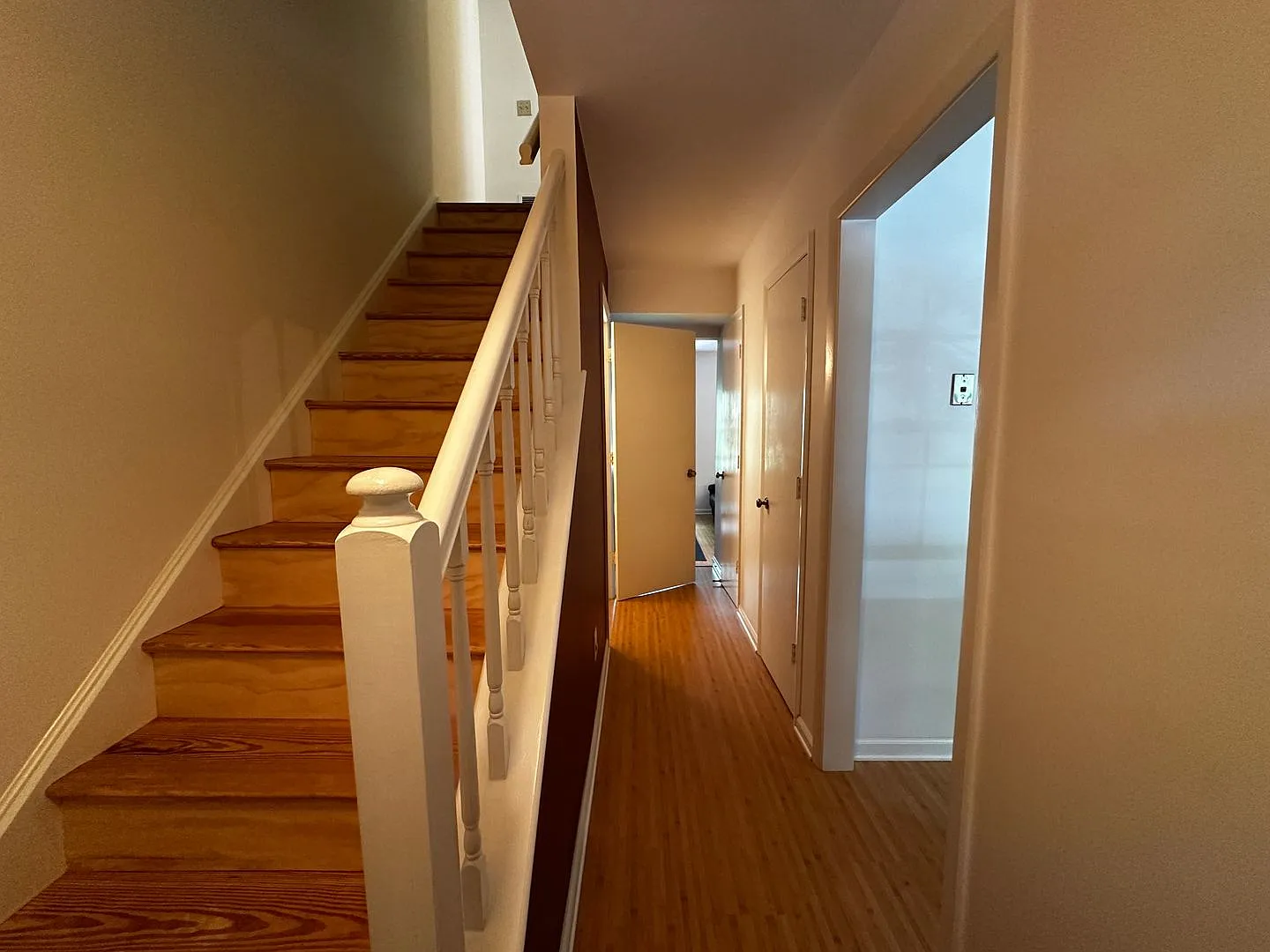 113 Sherwood - Oak Manor Townhome — Photo 2