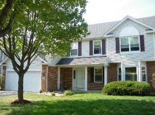 325 Meadowview Ln, Aurora, IL 60502