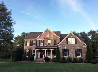 3024 Groves Edge Ln, Waxhaw, NC 28173