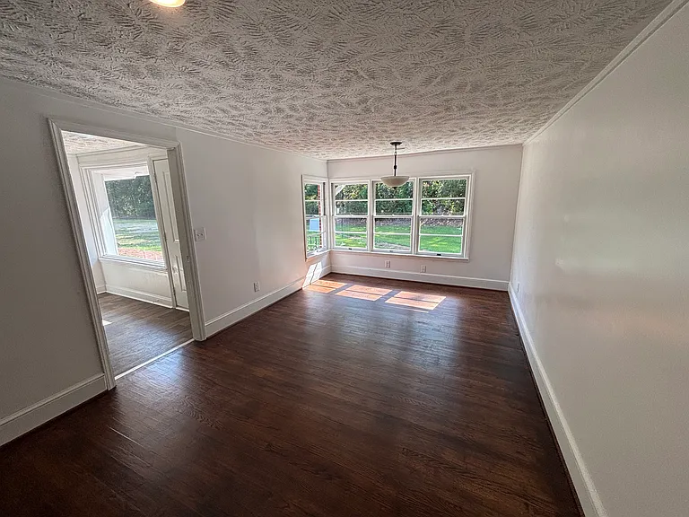 1656 Zinnia Ct — Photo 12