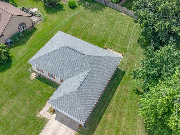 5th image of 252 Austin Dr