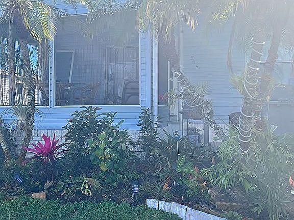 3rd image of 915 Sun Acres Ln #915