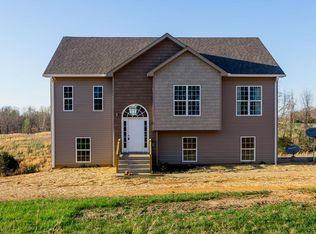 3590 Claxton Rd, Palmyra, TN 37142