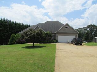 529 Albatross Rd, Easley, SC 29640