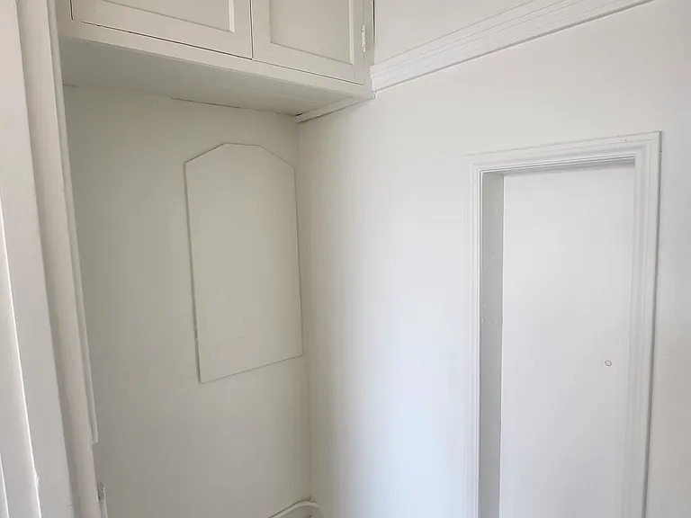 7922 W Beverly Blvd #206 — Photo 9