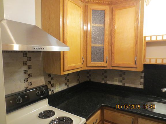 4th image of 5 Autumn Leaf Dr APT 15