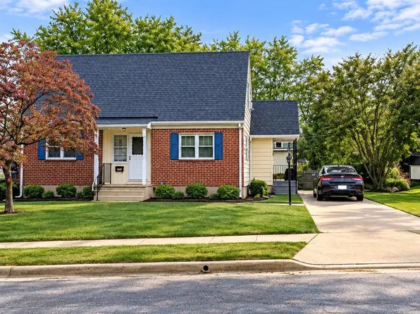 6243 Gilston Park Rd, Catonsville, MD 21228