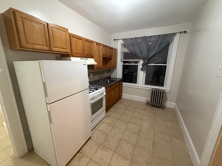 403-405 Kerrigan Blvd #1R — Photo 4