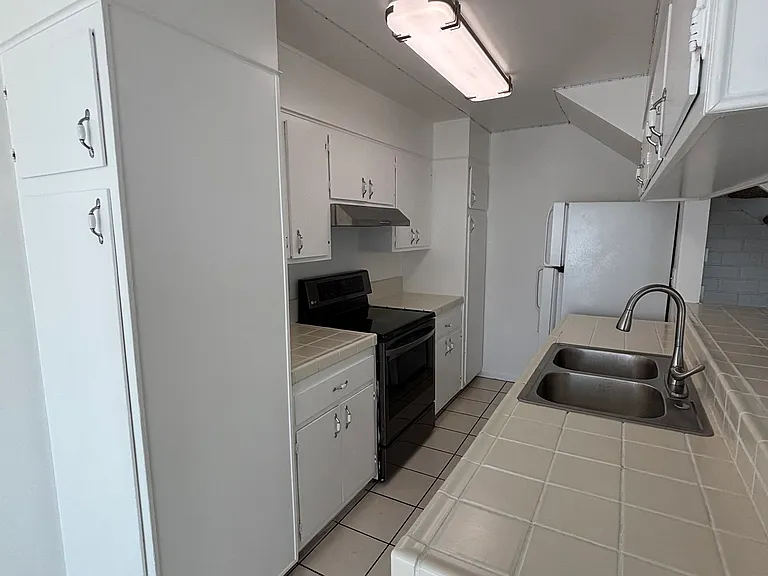 4100 Gaddi Dr #3 — Photo 4