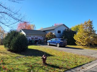 1275 10th Ave SE, Cambridge, MN 55008