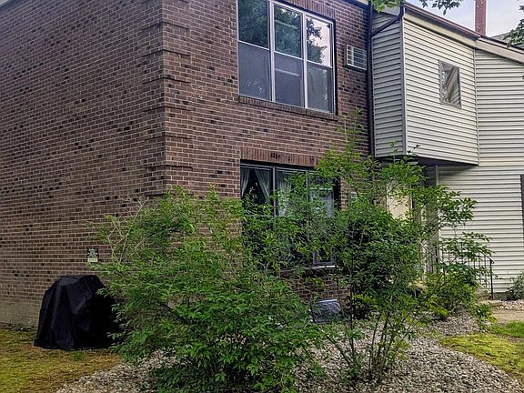 4th image of 105 Wellington Dr #105